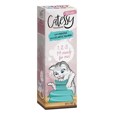 Catessy Mousse z łososiem atlantyckim, 14 x 90 g. Ilustracja kota z tekstem: '1, 2, 3... 14 meals for me!'.