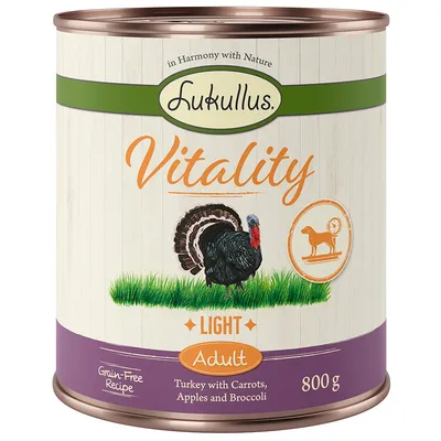 Lukullus Vitality Light Adult, brezžitna receptura s puranom, korenjem, jabolki in brokolijem, 800 g konzerva.