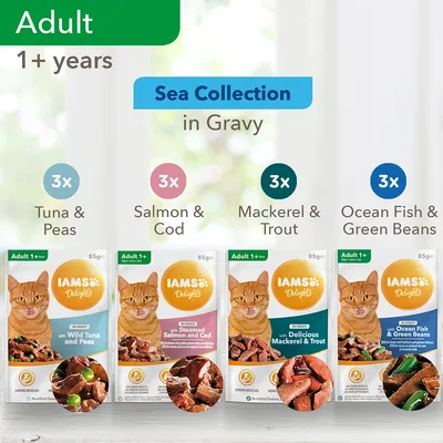 IAMS Delights Sea Collection in Gravy til voksne katte 1+ år, 4 varianter: 3x Tuna & Peas, 3x Salmon & Cod, 3x Mackerel & Trout, 3x Ocean Fish & Green Beans, 85g poser synlige.