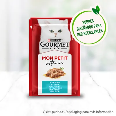 Purina Gourmet Mon Petit Intense con atún. Sobres diseñados para ser reciclables. Texto adicional: with tuna, au thon, con tonno, mit thunfisch, met tonijn, con atún.