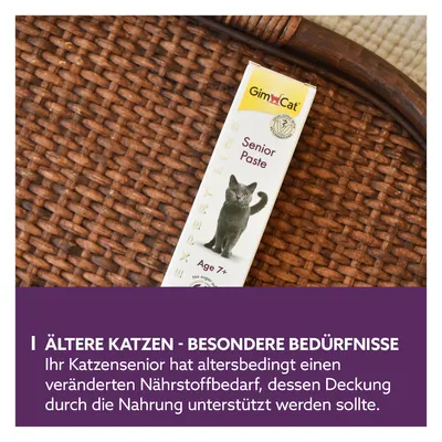 GimCat Senior Paste Age 7+, boîte avec image de chat. Texte en allemand : Ältere Katzen – besondere Bedürfnisse. Ihr Katzensenior hat altersbedingt einen veränderten Nährstoffbedarf.