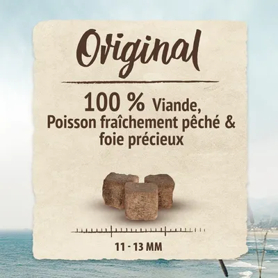 Original. 100 % Viande, Poisson fraîchement pêché & foie précieux. Trois cubes de nourriture, taille indiquée : 11–13 mm.