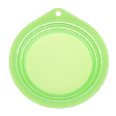 Green silicone lid with circular design, suitable for sealing cans. With hanging hole at the top.