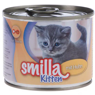 Blik Smilla Kitten natvoer, met afbeelding van een grijze kitten. Tekst: smilla Kitten, mit Huhn, mit Taurin. Productnaam en ingrediënten in het Duits zichtbaar.