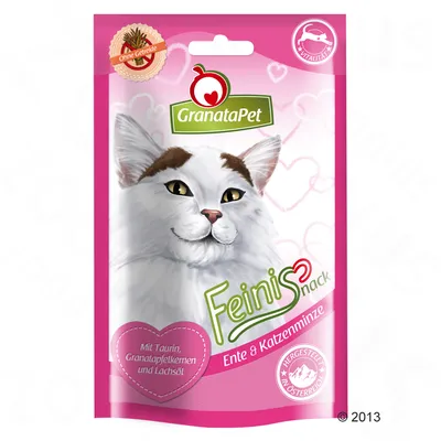GranataPet Feinis Snack, ankka ja kissanminttu. Viljaton, tauriinilla, granaattiomenansiemenillä ja lohiöljyllä. Valmistettu Itävallassa.