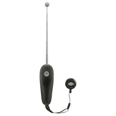 Trixie telescopische targetstick met zwarte handgreep, metalen uitschuifbare staaf en ronde bol aan het uiteinde. Inclusief zwart koord met Trixie-merknaam zichtbaar.