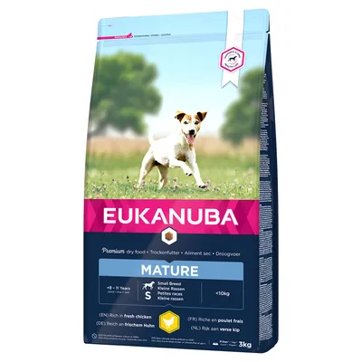 Sac de croquettes Eukanuba Mature pour chiens petites races <10 kg, 8–11 ans, riche en poulet frais, 3 kg. Texte visible en plusieurs langues sur l'emballage.