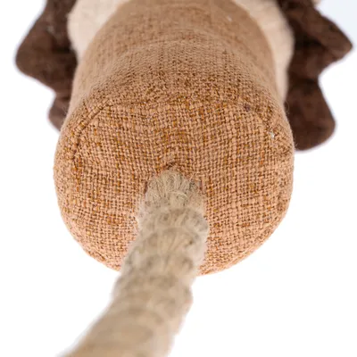 Legetøj af jute med reb, brune og beige farver, egnet til trække- og tyggeaktiviteter.