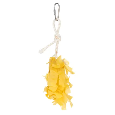 Jouet suspendu avec mousqueton en métal, corde blanche et franges jaunes en papier ou tissu.