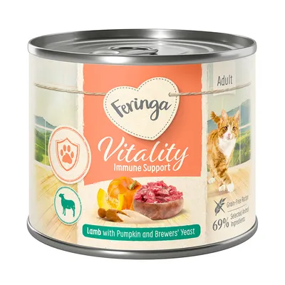 Boîte Feringa Vitality Immune Support pour chat adulte, agneau avec citrouille et levure de bière, 69 % ingrédients animaux, sans céréales. Texte en anglais sur l’étiquette.