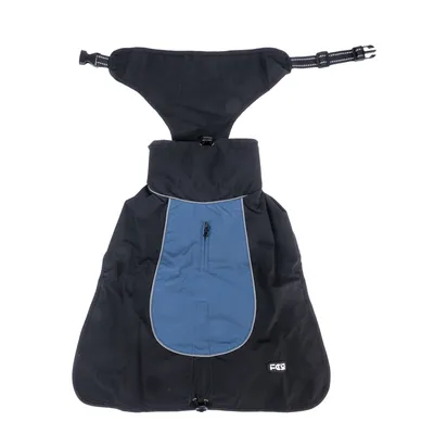Black and blue dog coat with adjustable collar, front zip and reflective stripes. FDC logo visible at bottom right.