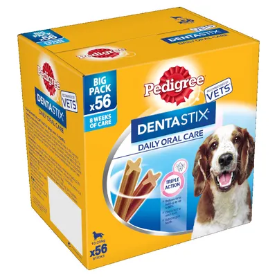 Pedigree Dentastix Daily Oral Care, big pack x56 sticks, 8 weeks of care, recommended by vets, triple action, for dogs 10–25kg. Image shows product box with dog photo.