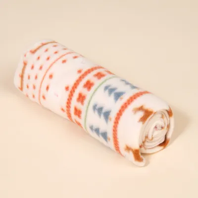 TIAKI Kuscheldecke mit nordischem Wintermuster