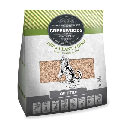 Greenwoods Natural Cat Litter, 100% plant fibre, klontvormend kattengrit, 8L. Zichtbare tekst: 100% natural, up to 700%, 3x efficiency, odour control, low dust, non-stick granules, composteerbaar.