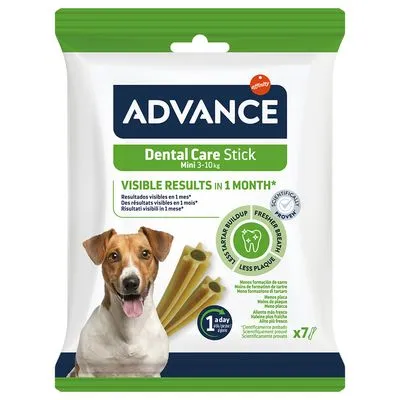 ADVANCE Dental Care Stick Mini 3–10 kg, zichtbare resultaten in 1 maand, verpakking met 7 stuks, afbeelding van dental sticks en hond, tekst: minder tandplak, frissere adem, wetenschappelijk bewezen.