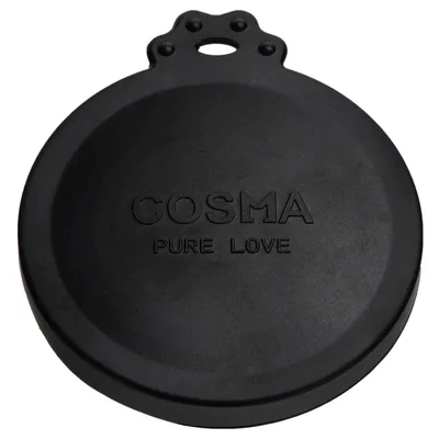 Couvercle rond en plastique noir avec inscription COSMA PURE LOVE en relief au centre.