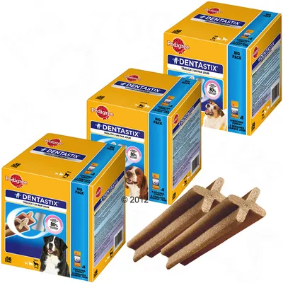 Pedigree Dentastix Big Pack, drie verpakkingen met hondenafbeeldingen en zichtbare Dentastix kauwsticks. Tekst: 'DENTASTIX', 'TAQUIN UN PAR JOUR', 56 stuks, voor verschillende hondgroottes.