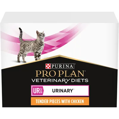 PURINA PRO PLAN VETERINARY DIETS URINARY, TENDER PIECES WITH CHICKEN -kissanruokapakkaus, kuvassa harmaa täplikäs kissa ja vaaleanpunainen tausta