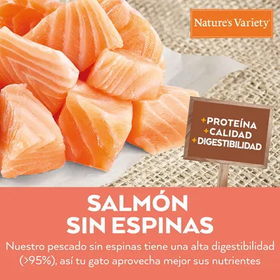 Nature's Variety. Salmón sin espinas. Nuestro pescado sin espinas tiene una alta digestibilidad (>95%). +Proteína, +Calidad, +Digestibilidad.