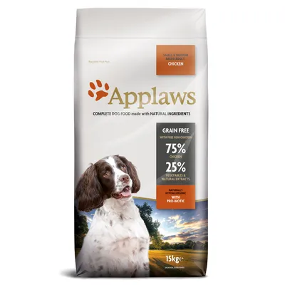 Sacchetto Applaws cibo completo per cani adulti di taglia piccola e media, pollo. Grain free: 75% chicken, 25% vegetables & natural extracts. Peso 15 kg. Naturalmente ipoallergenico con probiotici.