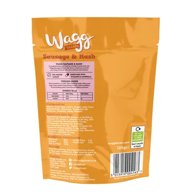 Back of Wagg Sausage & Mash treats pack showing feeding guide, energy content per piece, composition, nutritional additives, and recycling instructions. Net weight 125g.