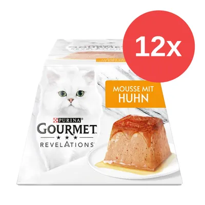 Purina Gourmet Revelations Mousse mit Huhn, Packung mit 12 Portionen. Abgebildet: Produktverpackung und Mousse auf Teller.