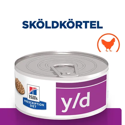 Hill's Prescription Diet y/d burk, texten SKÖLDKÖRTEL ovanför, orange siluett av höna till höger. Synlig etikett och produktnamn på förpackningen. Hill's Prescription Diet y/d burk, texten SKÖLDKÖRTEL ovanför, orange siluett av höna till höger. Synlig etikett och produktnamn på förpackningen.