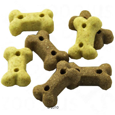 Galletas en forma de hueso en colores beige y marrón, sin marca visible, agrupadas sobre fondo blanco.