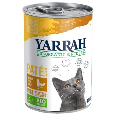 Yarrah BIO-ORGANIC SINCE 1992 Paté with chicken, seaweed & spirulina, BIO ORGANIC, grain free recipe, 400 g kissan märkäruoka. Kuvassa harmaa kissa.