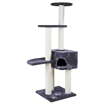 Arbre à chat gris avec trois plateformes, une niche carrée, quatre poteaux recouverts de corde et base ornée d’empreintes de pattes blanches. Matériaux visibles : tissu et corde.
