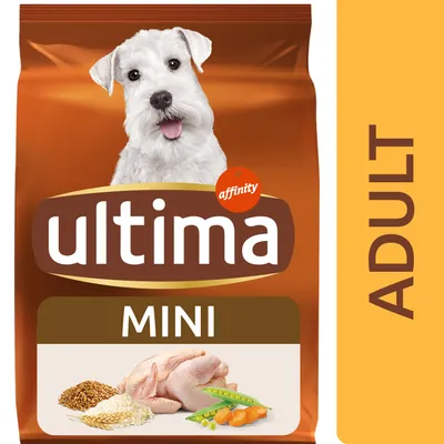 Paquet de croquettes pour chien Ultima affinity MINI ADULT, image d’un petit chien blanc, poulet, céréales, pois et carottes visibles sur l’emballage. Paquet de croquettes pour chien Ultima affinity MINI ADULT, image d’un petit chien blanc, poulet, céréales, pois et carottes visibles sur l’emballage.