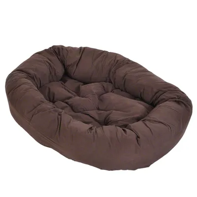 Brun, oval hund- eller kattbädd med mjuk vaddering och höga kanter i tygmaterial. Ingen synlig logotyp eller text.