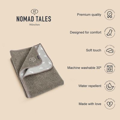 Nomad Tales München. Premiumowa jakość, komfortowy design, miękka w dotyku, można prać w pralce w 30°, wodoodporna, wykonana z miłością.