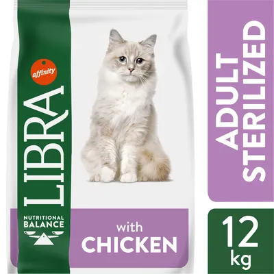 Hrană pentru pisici LIBRA Nutritional Balance with chicken, ADULT STERILIZED, 12 kg. Imagine cu o pisică pe ambalaj. Marcă affinity vizibilă.
