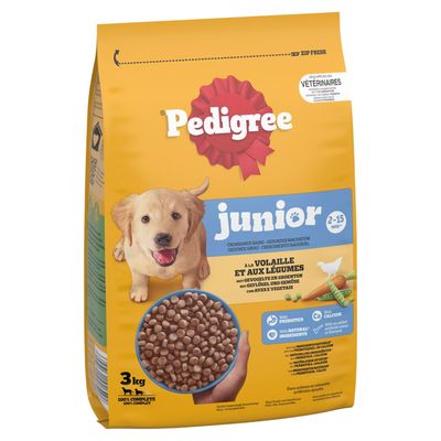 Pedigree Junior karma sucha dla szczeniąt, 3 kg, widoczne granulki, napis: natural ingredients, with prebiotics & superfoods, bez sztucznych barwników i aromatów