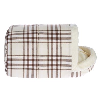 Beige-wit geruit huisdierenbed met zachte pluchen rand en gesloten holvorm.