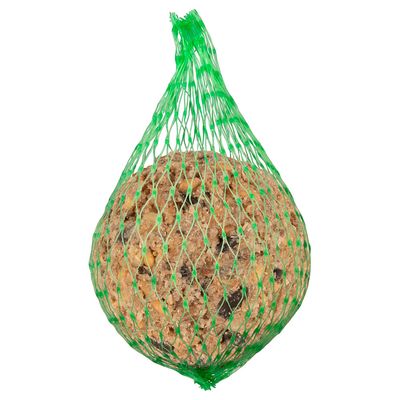 Жирный корм-шар в зелёной сетке, подходит для диких птиц. Видны зерна и семена в составе.