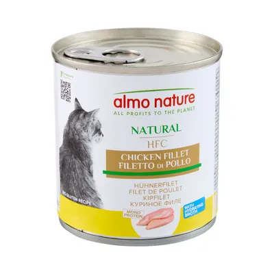 Boîte de nourriture pour chat almo nature Natural HFC filet de poulet, mono protéine, sans gluten, avec bouillon hydratant. Texte multilingue visible sur l’étiquette. Boîte de nourriture pour chat almo nature Natural HFC filet de poulet, mono protéine, sans gluten, avec bouillon hydratant. Texte multilingue visible sur l’étiquette.
