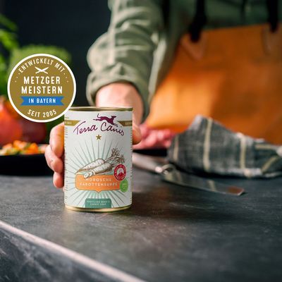 Terra Canis konzerv. SCHONKOST, Huhn mit Karotte, Kartoffel, Hüttenkäse & Kamille. 100% Lebensmittelqualität. Gentle meal: chicken with carrot, potato, cottage cheese & camomile.