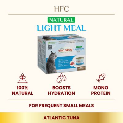 almo nature HFC Natural Light Meal Atlantic Tuna 4x50g, 100% natural, boosts hydration, mono protein. For frequent small meals. Text in English, Italian, French, German visible.