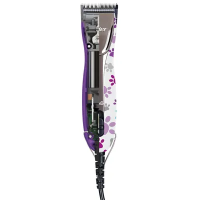 Elektrischer Haarschneider mit sichtbaren inneren Komponenten und lila-weissem Design mit Pfotenmustern.