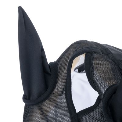 Vue rapprochée d’un bonnet noir en tissu et maille avec oreilles rigides, couture visible, sans marque apparente.