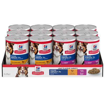 Boîte Hill’s Science Plan Mature Adult 7+ with Chicken, image d’un chien adulte et d’une cuillère de pâtée visible sur l’emballage.