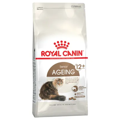 Royal Canin Senior Ageing 12+ kissanruoka iäkkäille kissoille yli 12 vuotta. Ruokahalua lisäävä, Healthy Ageing Complex ja ainutlaatuinen nappula.