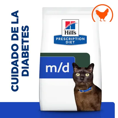 Hill's Prescription Diet m/d para gatos, texto visible: 'Cuidado de la diabetes', icono de pollo naranja en la esquina superior derecha.