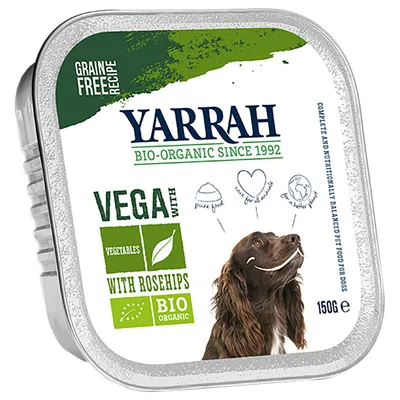 Yarrah Bio-Organic Vega with Vegetables & Rosehips, 150 g. Tekstit: Grain Free Recipe, BIO ORGANIC, pure food, care for animals, a better planet. Kuvassa koira ja lehtisymboli.