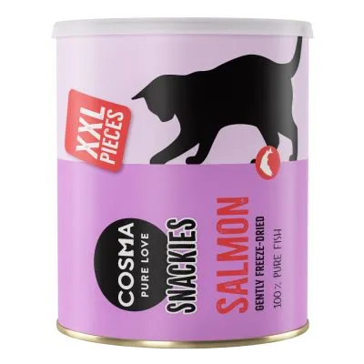 COSMA PURE LOVE SNACKIES SALMON, XXL PIECES, gently freeze-dried, 100% pure fish. Paarse verpakking met zwarte kat silhouet.