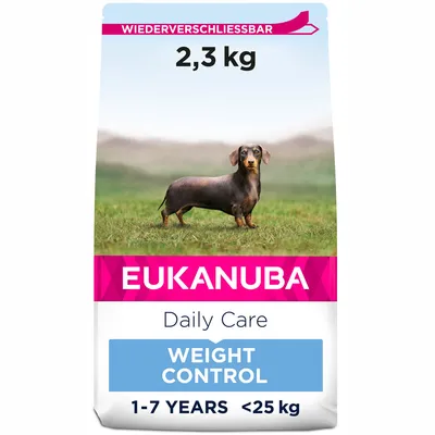 EUKANUBA Daily Care Weight Control koiranruoka, 2,3 kg. Teksti: 1–7 years, alle 25 kg. Pakkauksessa mäyräkoira ja saksankielinen teksti 'wiederverschliessbar'.