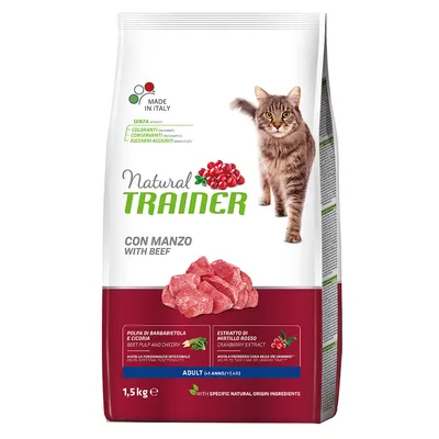 Natural Trainer Con Manzo With Beef, 1,5 kg, pro dospělé kočky. Vyobrazené hovězí maso, brusinky, text: bez barviv, konzervantů, přidaných cukrů. Made in Italy.