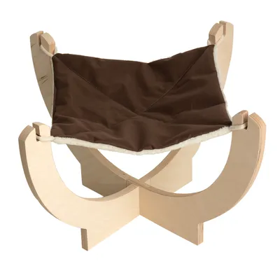 Leseni okvir z rjavo tekstilno visečo mrežo, primeren kot ležišče. Material: les in tekstil. Leseni okvir z rjavo tekstilno visečo mrežo, primeren kot ležišče. Material: les in tekstil.